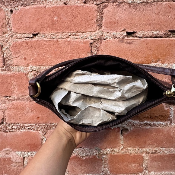 Coach Brown Leather Shoulder Bag with Gold Hardware - Picture 3 of 6